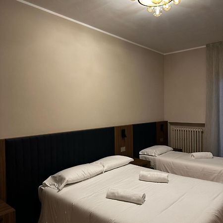 Urban Hotel Пескара Экстерьер фото