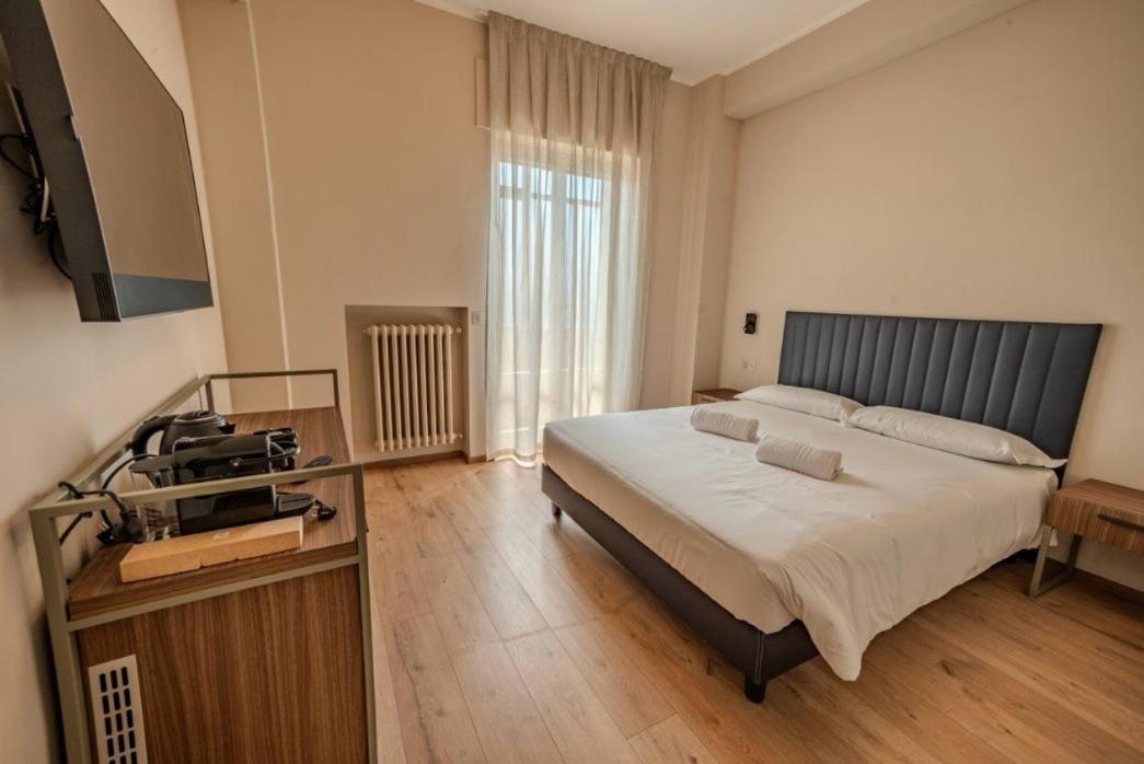 Urban Hotel Пескара Экстерьер фото