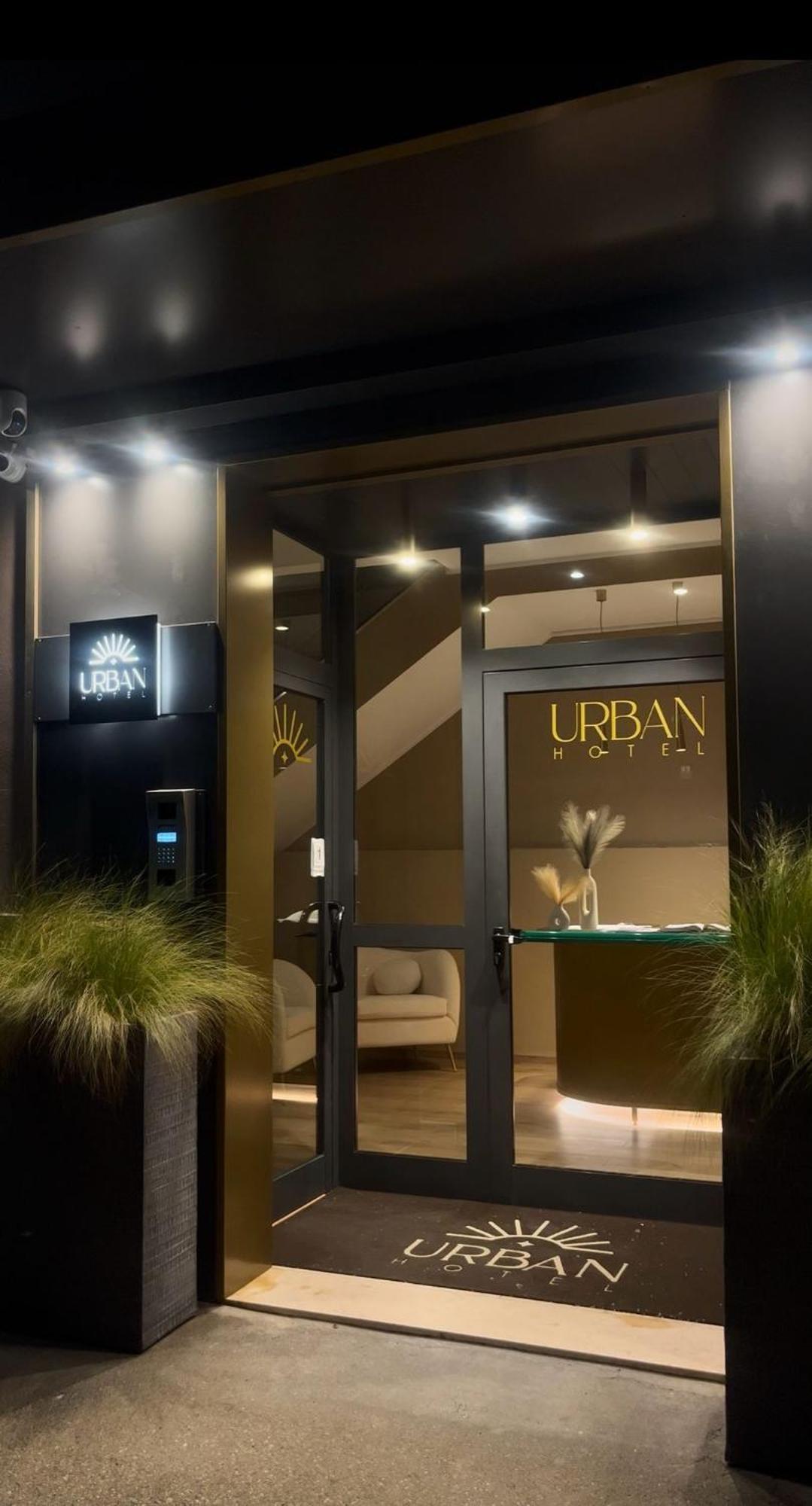 Urban Hotel Пескара Экстерьер фото