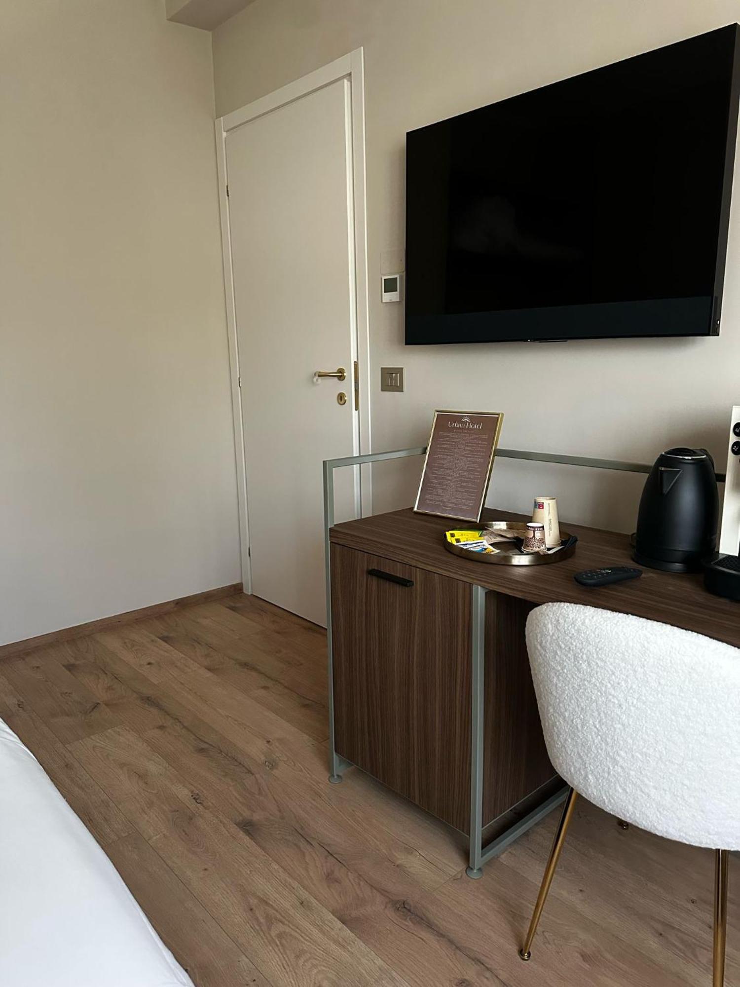 Urban Hotel Пескара Экстерьер фото